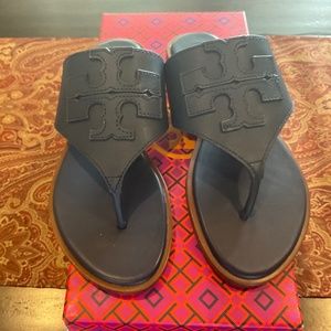 Tory Burch Weston Full Logo  Leather Thongs In royal navy ,Size 5, MSRP$195
